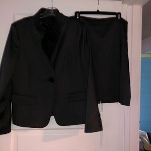 Sharp suit Ann Klein suit